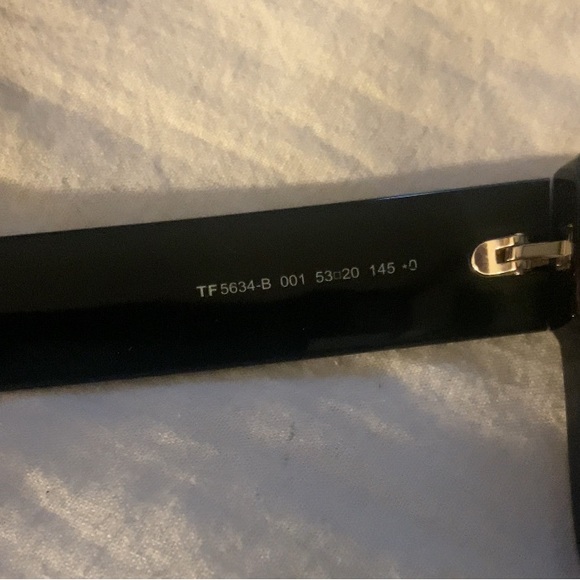 Authentic Tom Ford eyeglasses - Picture 9 of 17